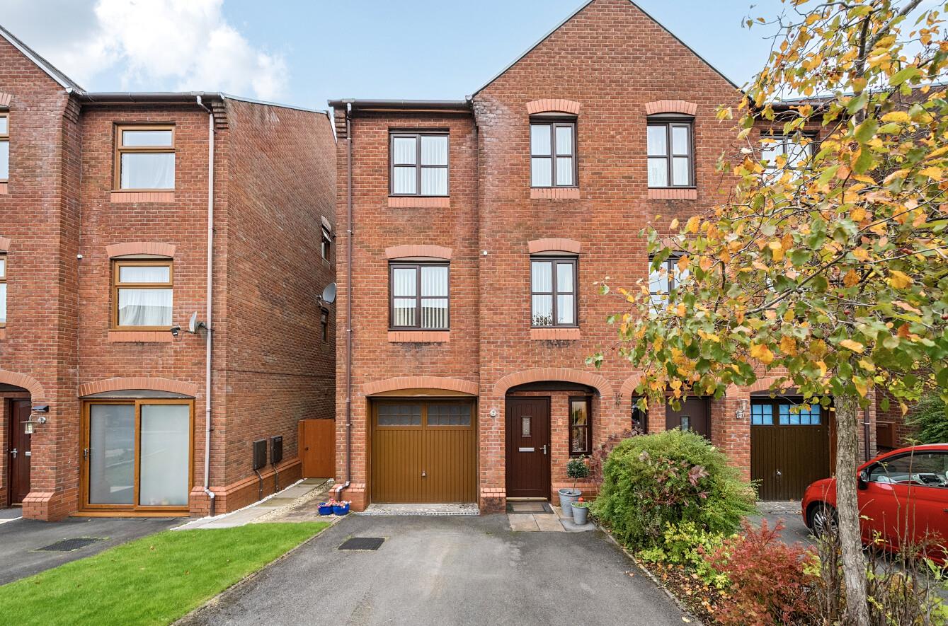 Parc Y Felin, Sketty, Swansea, SA2 8BN